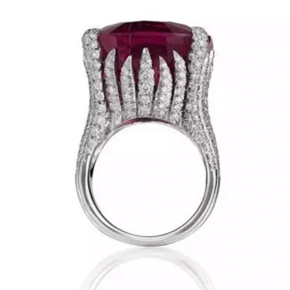 New Women’s Vintage Silver Geometric Big Stone Red Zircon Ring - Picture 3 of 3